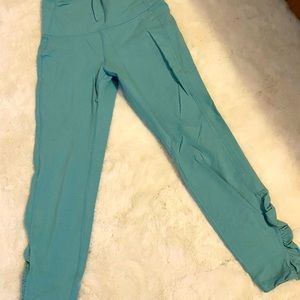 High rise, cotton leggings.